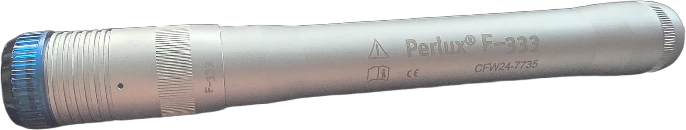 The Perlux F-333 pen wearing its blue filter cap